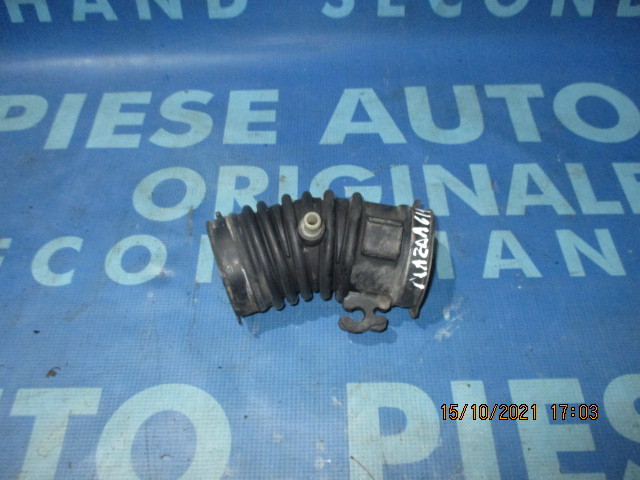 Furtun admisie Mazda 6 2.0i; L813132212