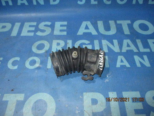 Furtun admisie Mazda 6 2.0i; L813132212