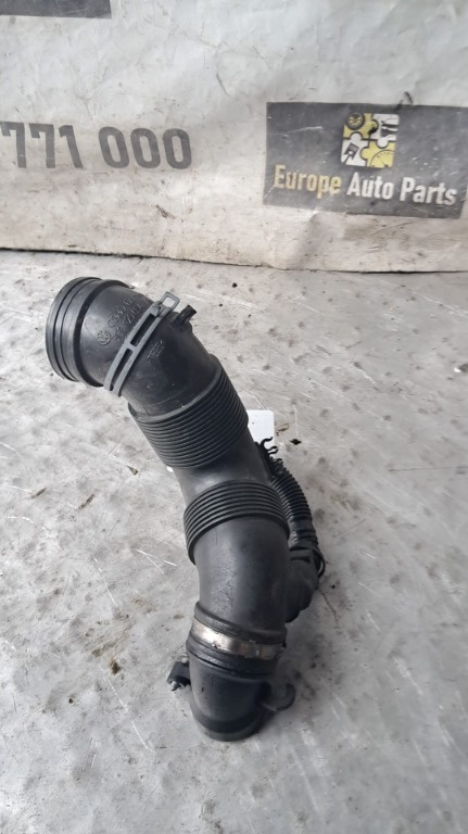 Furtun admisie Skoda Octavia 1.6 TDI CAYC an 2010 cod 3C0129654AG