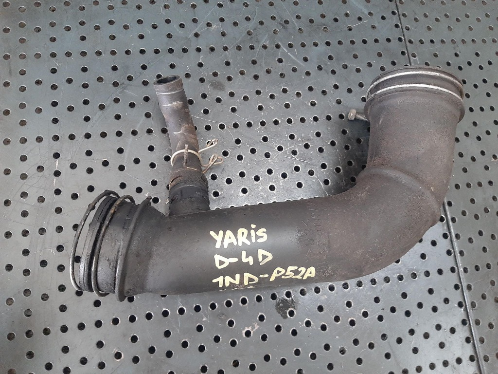 Furtun admisie toyota yaris 1.4 d-4d 1nd-p52a 1nd-tv euro 3 17880-33010