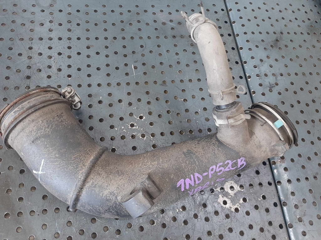 Furtun admisie toyota yaris 1.4 d-4d 1nd-tv euro 3 17880-33010