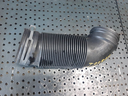 Furtun admisie vw touran 1t audi a3 8p seat altea skoda octavia 2 vw golf 5 1.9 tdi 1k0129684b
