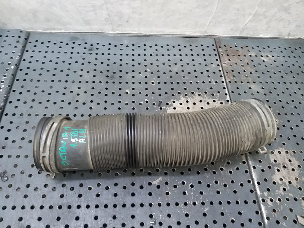 Furtun aer 1.9 tdi skoda octavia 1 1u 1j0129684j
