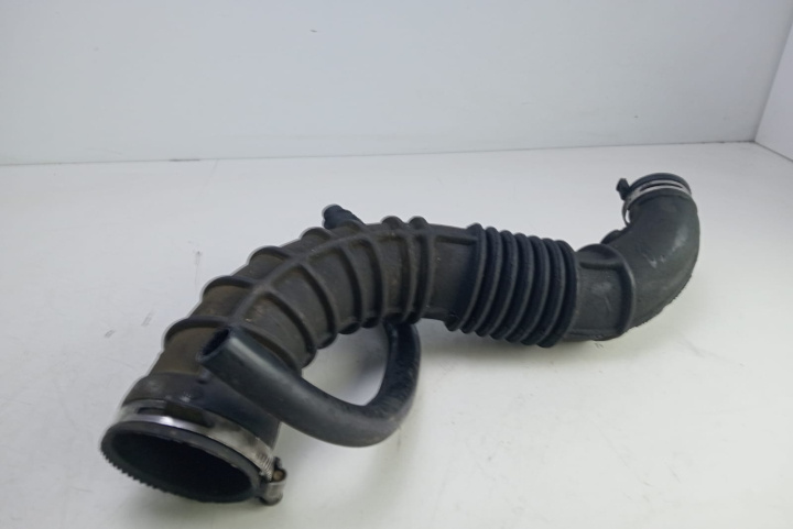 Furtun aer admisie 8200500384A Nissan Qashqai J10 [2007 - 2010]
