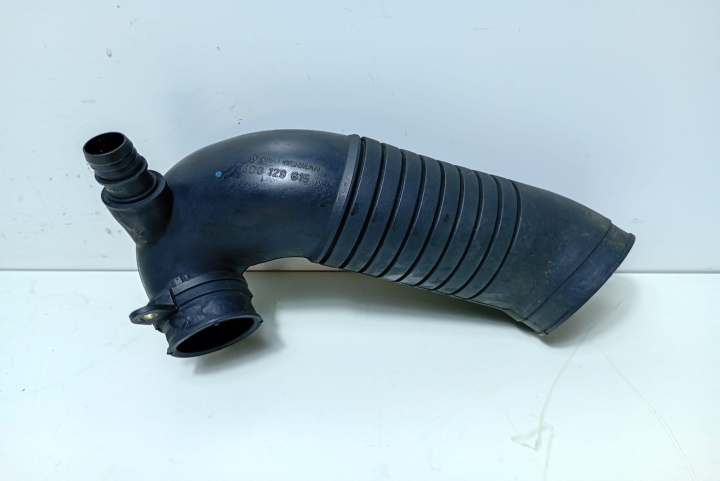 Furtun aer admisie 8D0129615K Audi A4 B5 [facelift] [2000 - 2001]