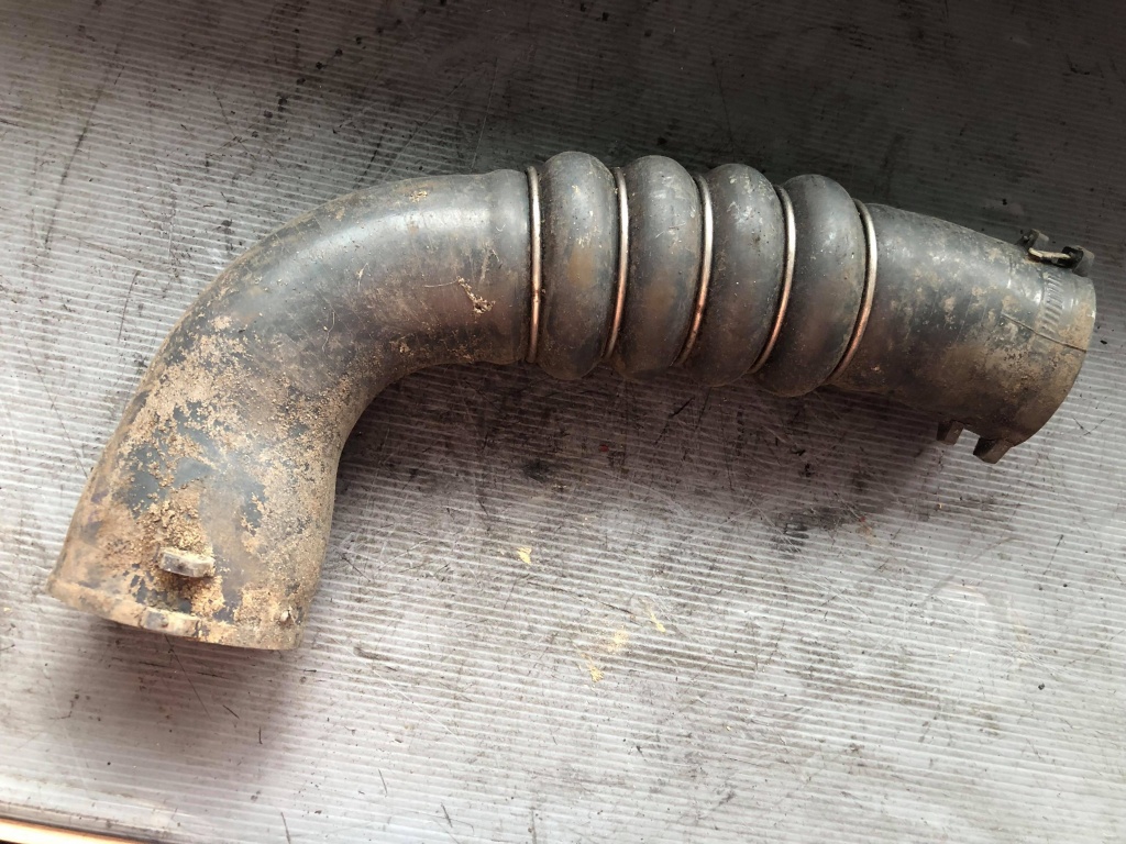 Furtun aer audi a6 4f 3.0tdi 4f0145738f