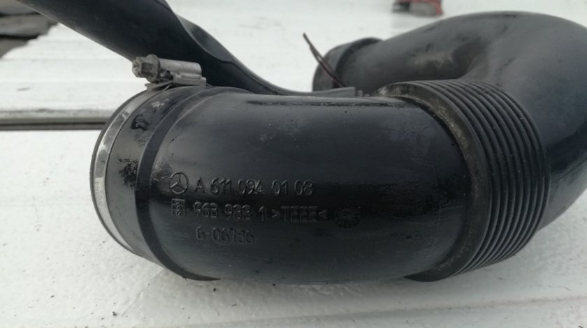 Furtun Aer pentru Mercedes C220 din 2002 ,motor 2.2 diesel