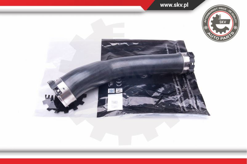 Furtun aer supraalimentare ; BMW 5 (F07, F10, F11) ; 13717612095