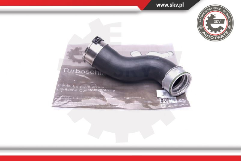 Furtun aer supraalimentare ; BMW X3 E83 3.0 sd ; 11613450049