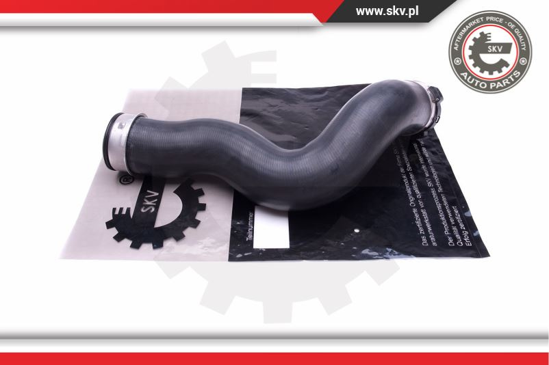 Furtun aer supraalimentare ; BMW X5 (F15, F85) ; 11618515639
