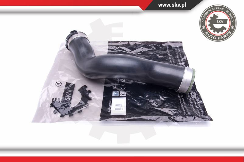 Furtun aer supraalimentare ; BMW X5 sDrive xDrive 25 d ; 11618513853-02