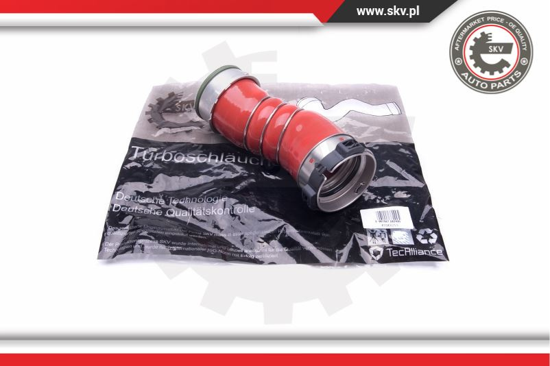 Furtun aer supraalimentare ; BMW X5 X6 xDrive 30 d ; 11617823236-02