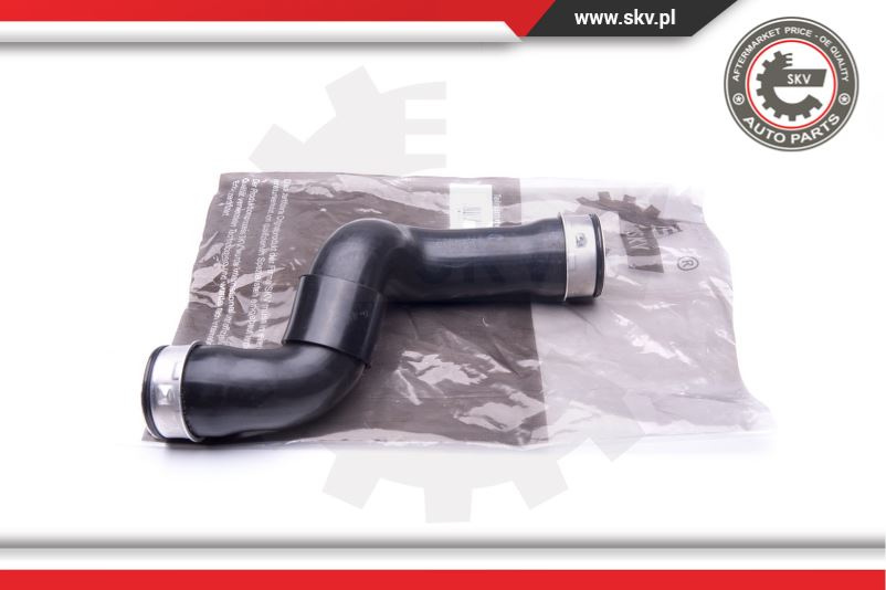 Furtun aer supraalimentare ; MERCEDES-BENZ C-Class ; 2035281782