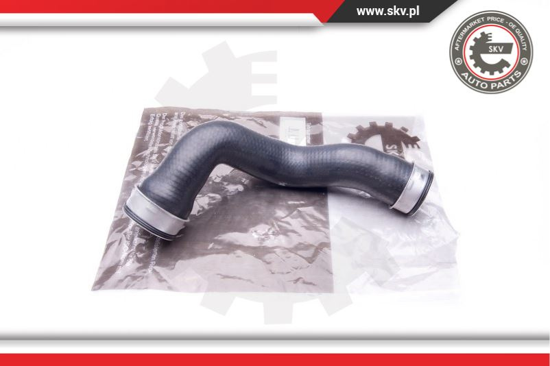 Furtun aer supraalimentare ; MERCEDES-BENZ C-Class CLK ; 2035281582