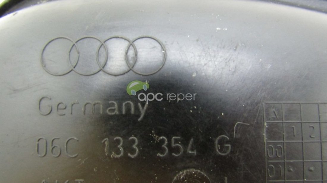Furtun aer / Tubulatura Audi A4 B6 / B7 (8E) , A8 D3 (4E) , A6 C6 4F - 3.0 TDI - Cod: 06C133354G