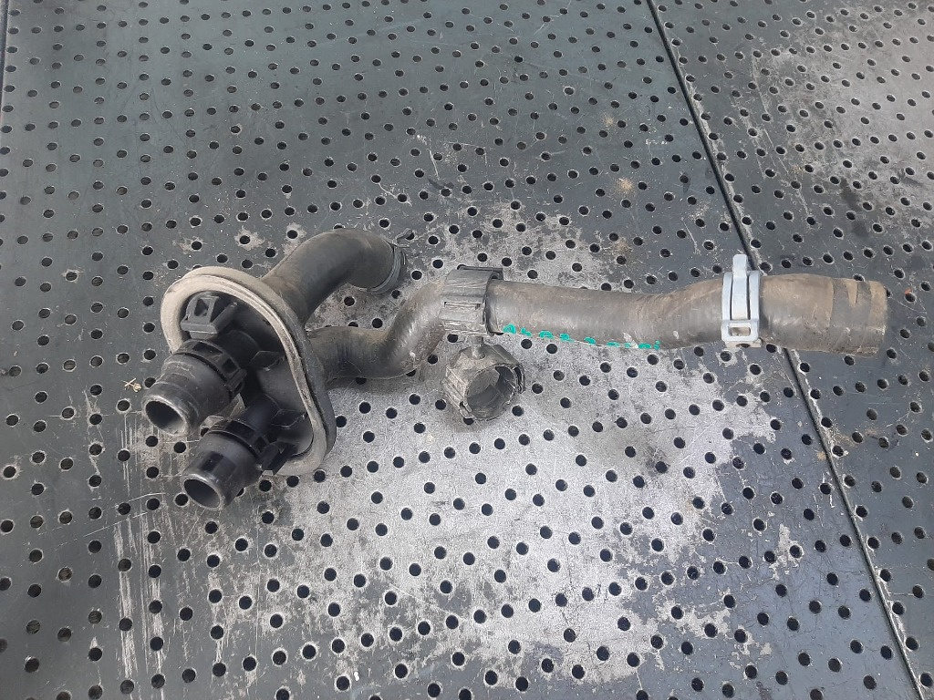 Furtun apa 2.0 tdi cjc audi a4 b8 8k2819350ad