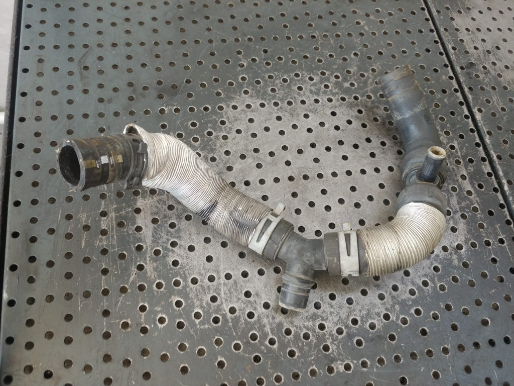Furtun apa 2.2 d 224dt land rover range rover evoque l538