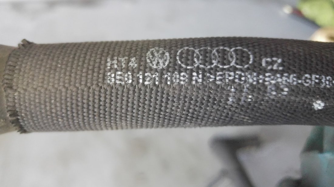 Furtun apa audi a4 b7 3.0 tdi 8e0121109m