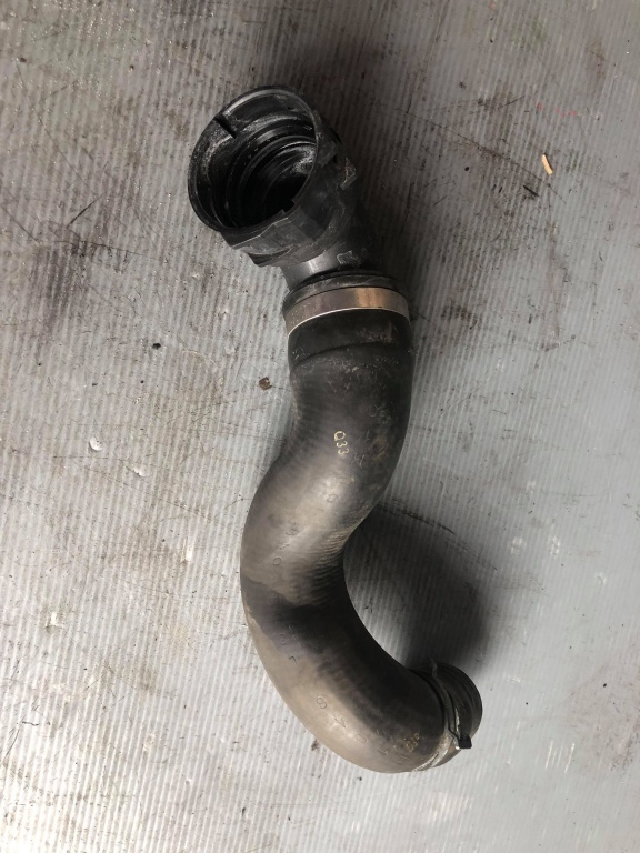 Furtun apa audi a7 4g 3.0 tdi cla 4g0122101