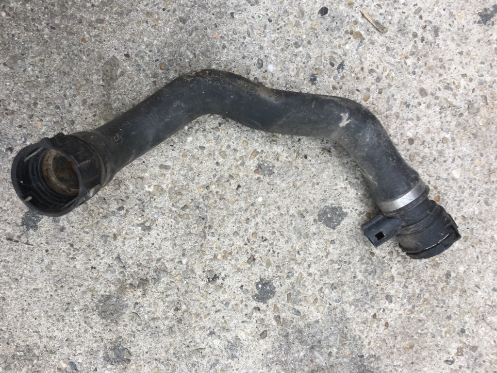 Furtun apa BMW Seria 3 E46 [1997 - 2003] Coupe 318Ci MT (118 hp) 1.9 i