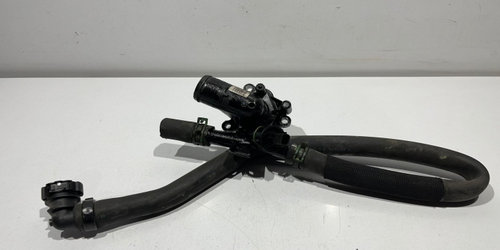 Furtun apa cu corp termostat 2.3dci 8200978549 Opel Movano B [2010 - 2014]