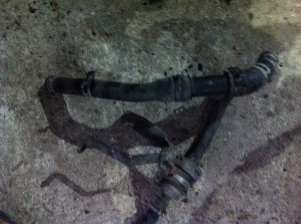 Furtun apa Mercedes-Benz M-Class W163 [1997 - 2001] Crossover 5-usi (W163) V8 4.0 CDI