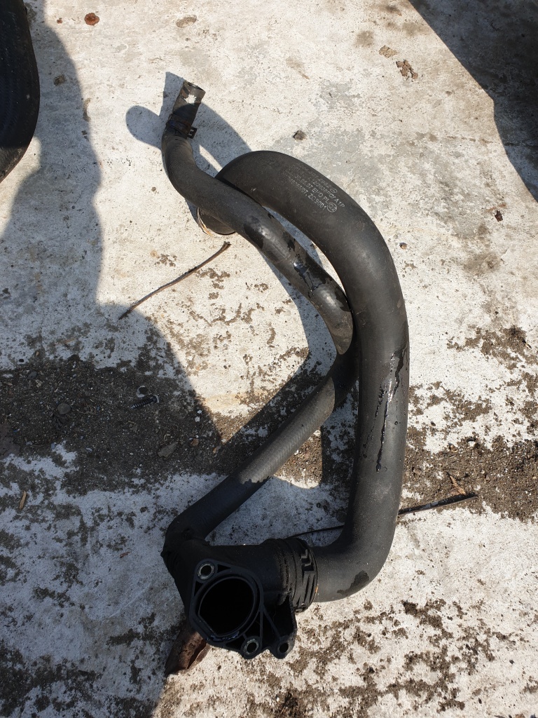 Furtun Apa Mercedes E350cdi W212 cod A2045012982