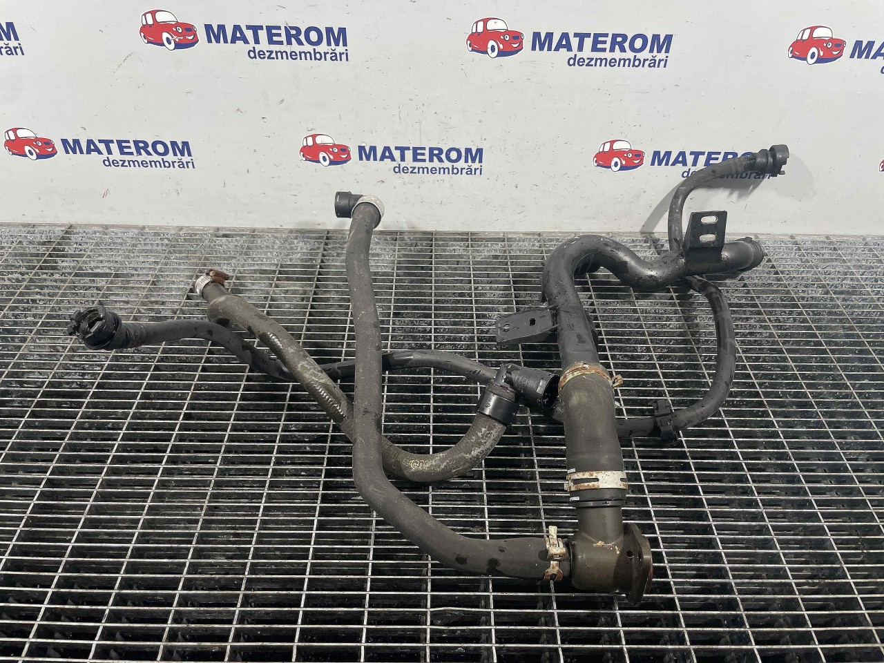FURTUN APA PEUGEOT 1007 1.6 INJ 16V - (2