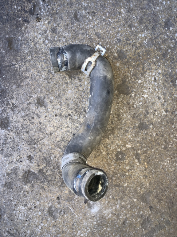 Furtun apa Renault Clio 2 [1998 - 2005] Hatchback 3-usi 1.5 DCI MT (80 hp) II (BB0/1/2_ CB0/1/2_)