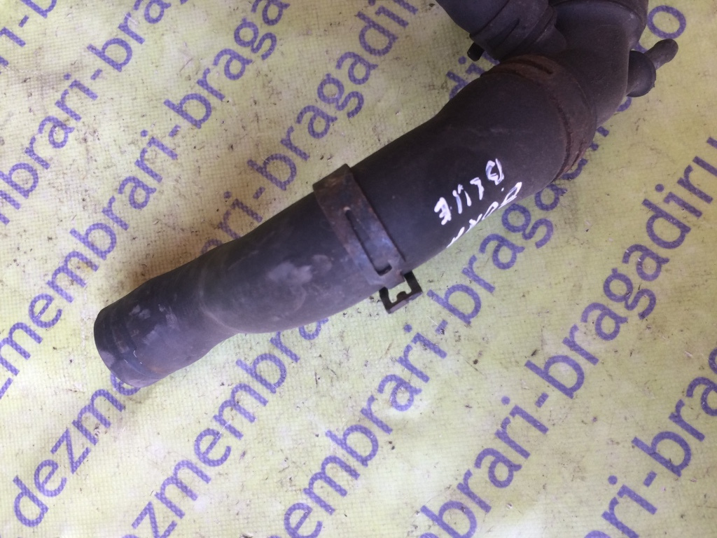 Furtun apa Volkswagen VW Bora [1998 - 2005] Sedan 1.6 16V MT (105 hp) (1J2)
