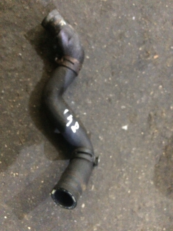 Furtun apa Volkswagen VW Golf 5 [2003 - 2009] Hatchback 5-usi 1.6 FSI Tiptronic (116 hp) (1K1)
