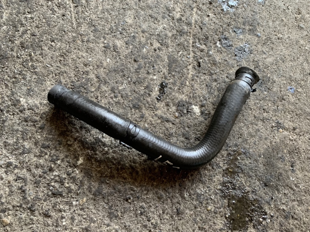 Furtun apa Volkswagen VW Jetta 5 [2005 - 2011] Sedan 4-usi 2.0 TDI MT (140 hp) (1K2)