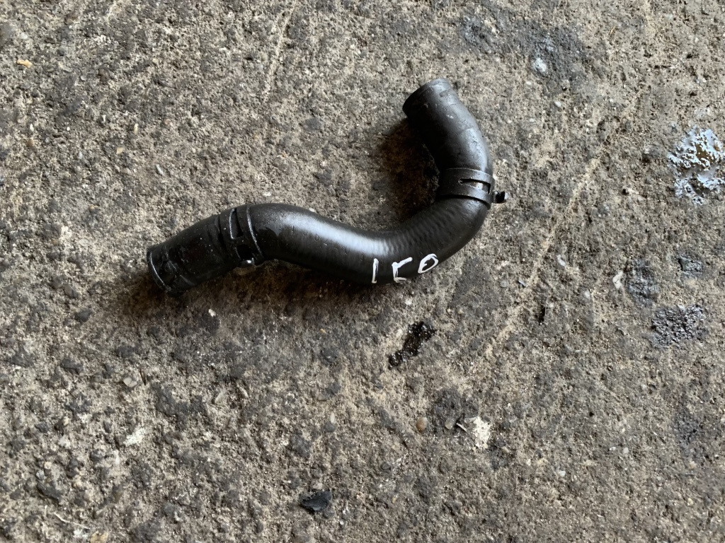 Furtun apa Volkswagen VW Jetta 5 [2005 - 2011] Sedan 4-usi 2.0 TDI MT (140 hp) (1K2)