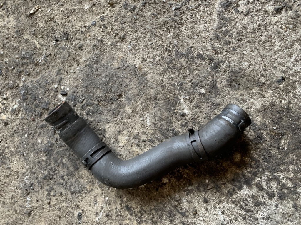 Furtun apa Volkswagen VW Jetta 5 [2005 - 2011] Sedan 4-usi 2.0 TDI MT (140 hp) (1K2)