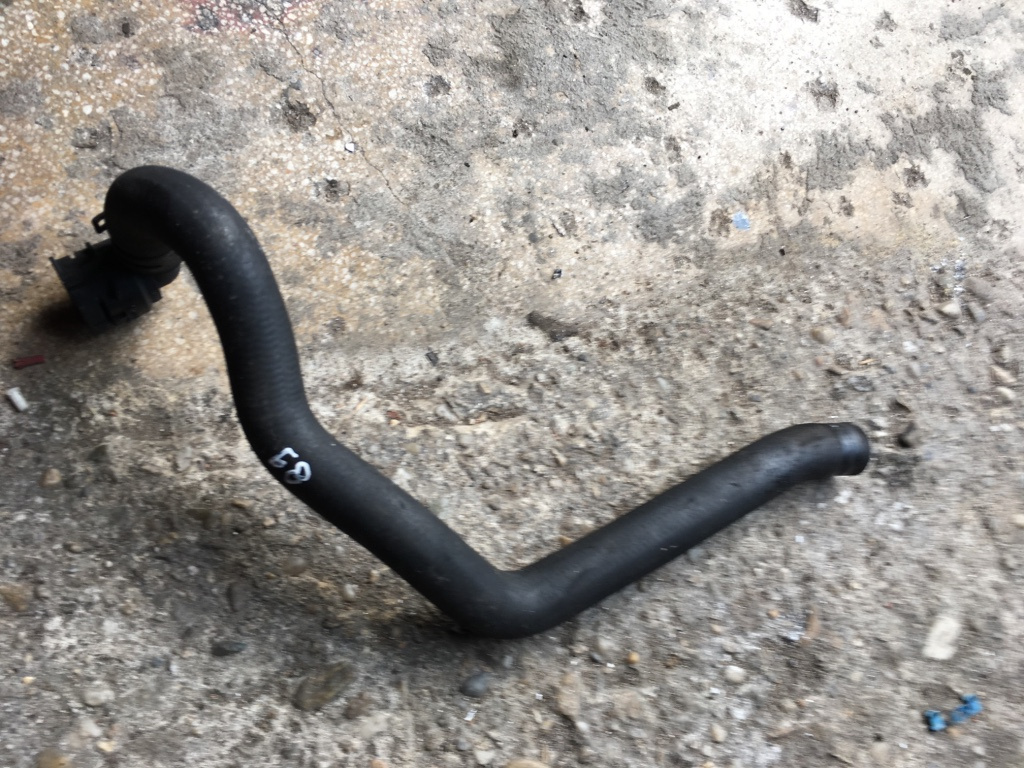 Furtun apa Volkswagen VW Passat B6 [2005 - 2010] Sedan 4-usi 2.0 TDI DSG (170 hp) (3C2)
