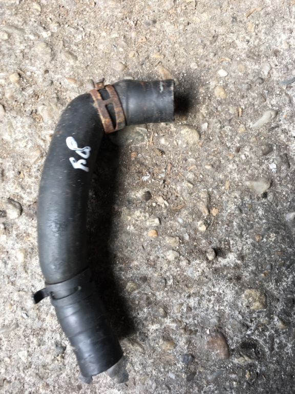 Furtun apa Volkswagen VW Passat B6 [2005 - 2010] Sedan 4-usi 2.0 TDI DSG (170 hp) (3C2)