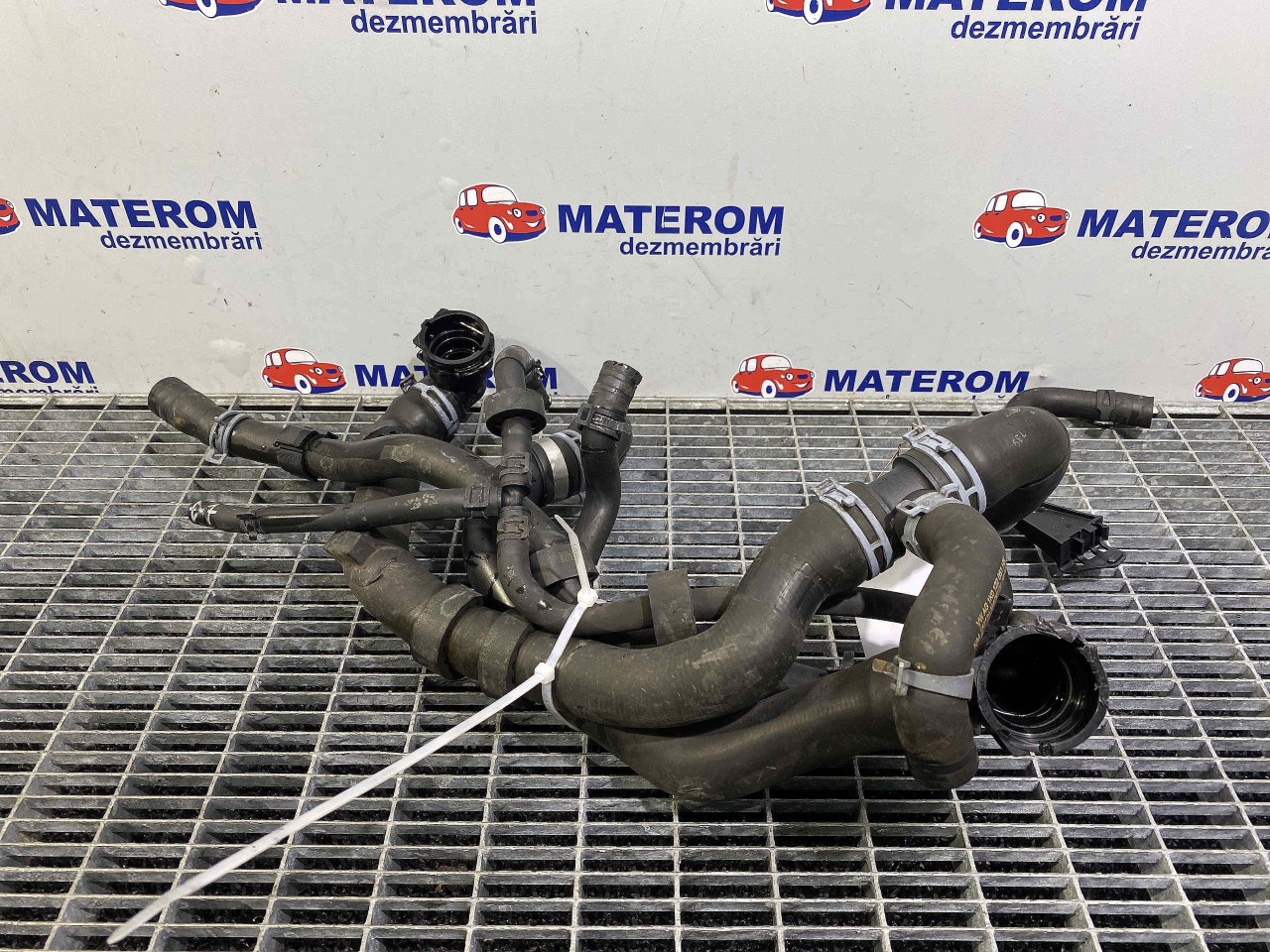 FURTUN APA VW TOURAN 1.6 TDI - (2010 2015)