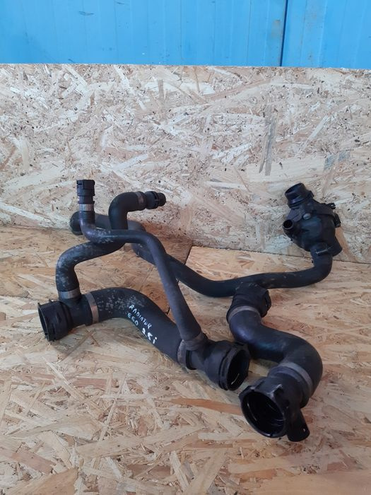 Furtun BMW Seria 5 E60 E61 2.5 Benzina 523i conducta termostat