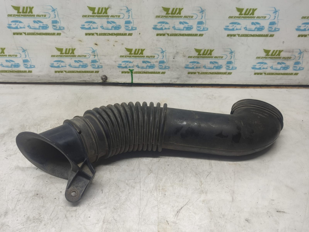 Furtun conducta aer 13766-79j00 1.6 benzina M16A Suzuki SX4 [2006 - 2014] 1.6 benzina M16A