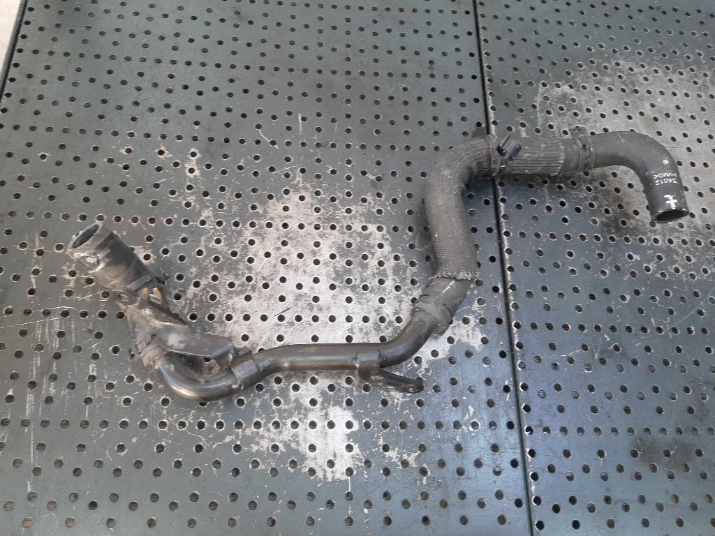 Furtun conducta apa 2.0 d 204dtd range rover evoque l551
