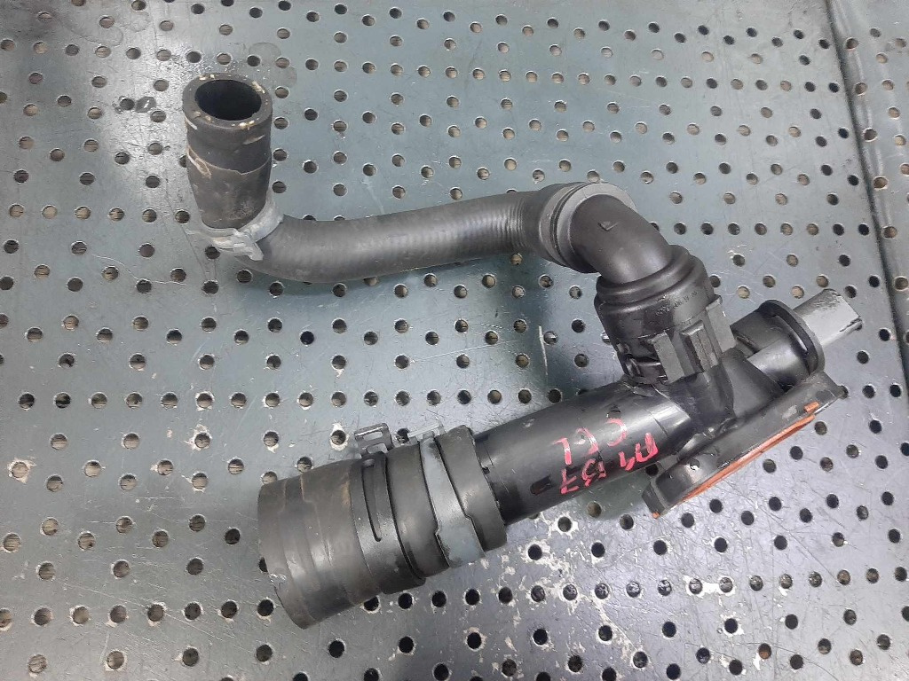 Furtun conducta apa 2.0 tdi audi a4 b8 8k0819342j