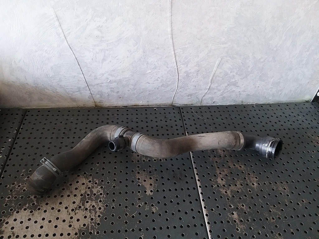 Furtun conducta apa 2.0 tdi audi a4 b9 8w 8w0121140 8w0122293h