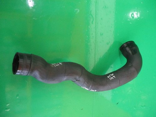 FURTUN / CONDUCTA INTERCOOLER MERCEDES VITO W638 112 2.2 CDI 90KW 122CP FAB. 1996 - 2003 ⭐⭐⭐...