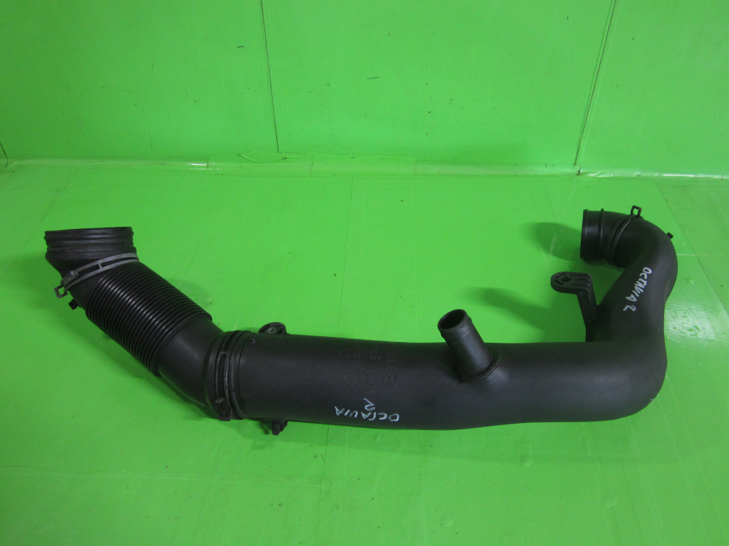 FURTUN / CONDUCTA INTERCOOLER TURBO SKODA OCTAVIA II 2.0 TDI FAB. 2004 - 2013 ⭐⭐⭐⭐⭐