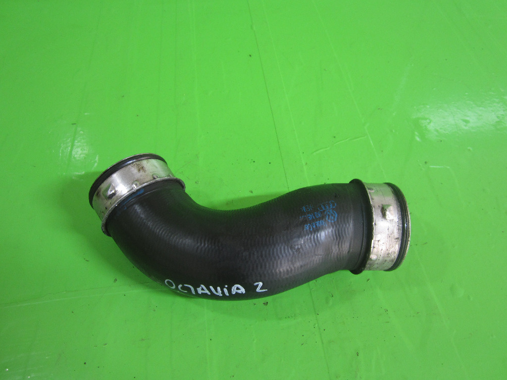 FURTUN / CONDUCTA INTERCOOLER TURBO SKODA OCTAVIA II 2.0 TDI FAB. 2004 - 2013 ⭐⭐⭐⭐⭐