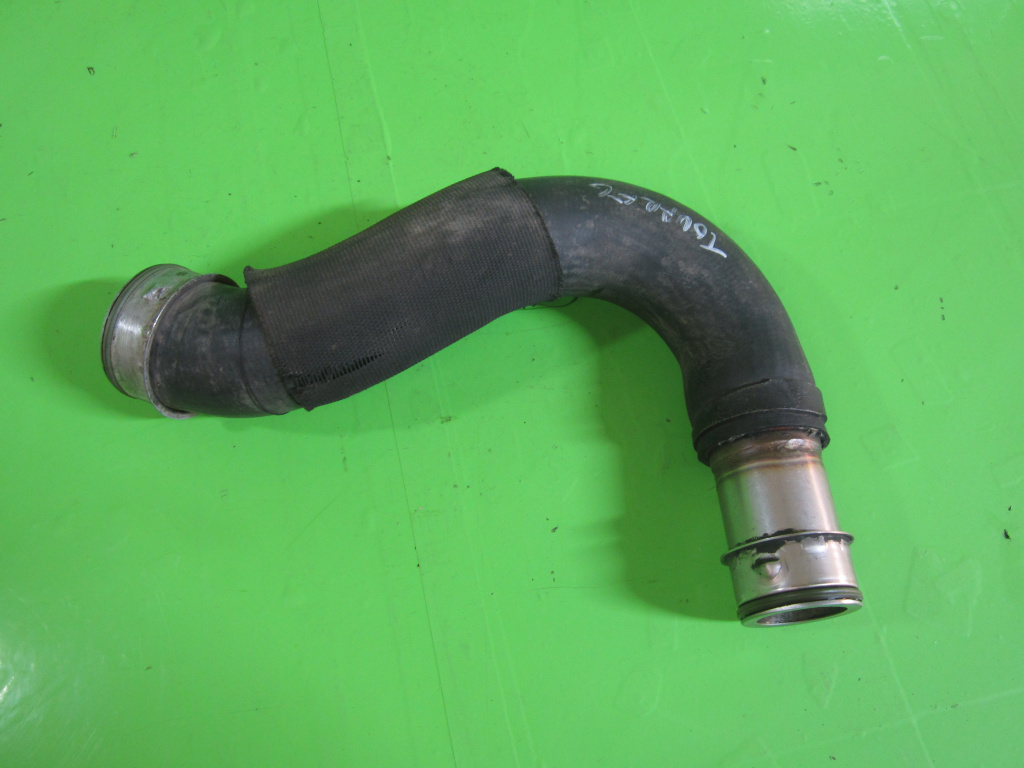 FURTUN / CONDUCTA INTERCOOLER TURBO VW TOUAREG 2.5 TDI FAB. 2002 - 2010 ⭐⭐⭐⭐⭐