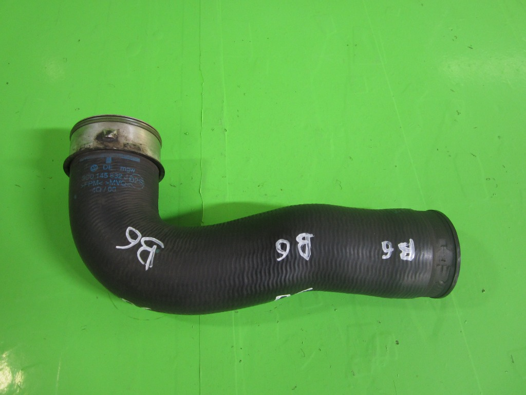 FURTUN / CONDUCTA INTERCOOLER VW PASSAT 