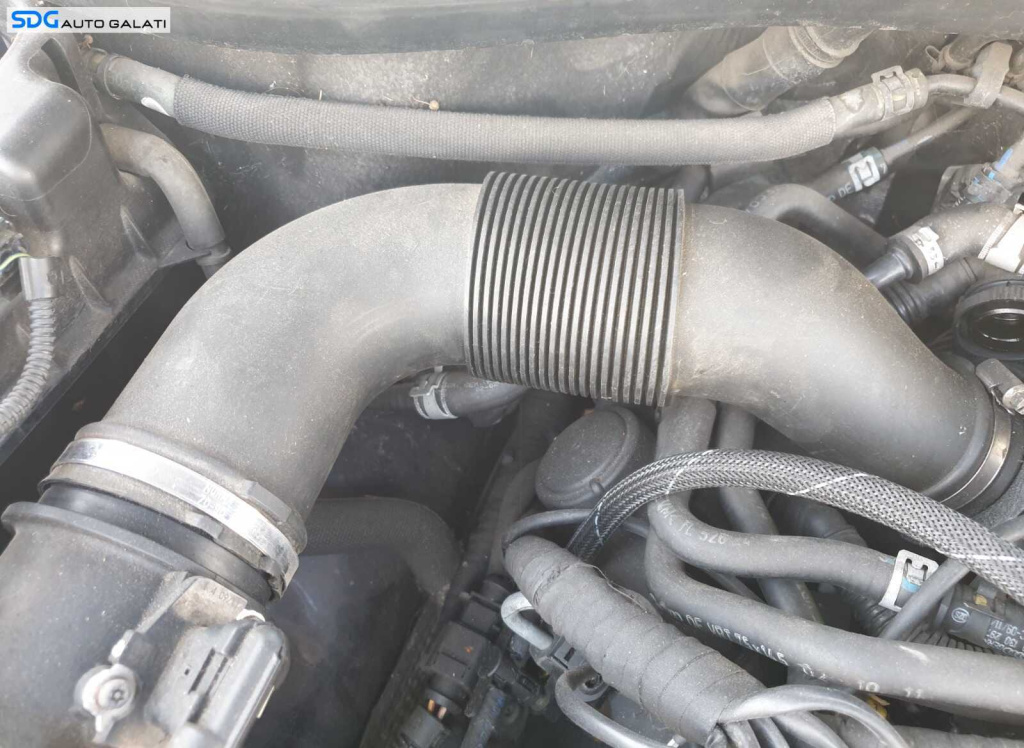 Furtun Conducta Racord Admisie Aer Turbo Turbina Turbosuflanta Audi Q7 3.0 TDI V6 CJGA CJGC CJMA 2010 - 2015 Cod 4L0129628D [C6321]