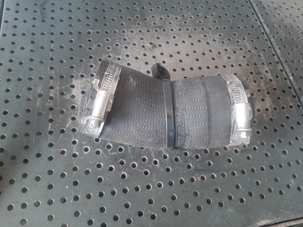 Furtun intercooler 2.0 d 204dt land rove