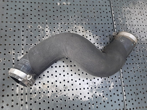 Furtun intercooler 2.0 tdi cgl audi q5 8r 8r0145737n